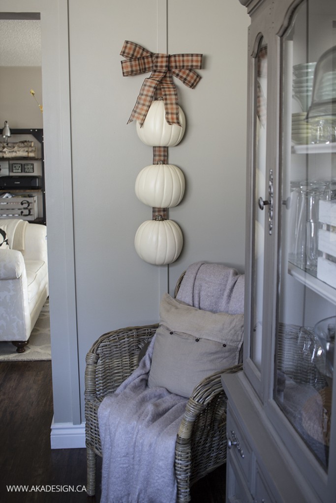 hanging-pumpkin-craft hanging-pumpkin-craft