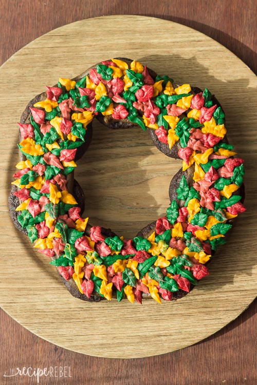 Fall-Wreath-Cupcake-Cake-www.thereciperebel.com_ Fall-Wreath-Cupcake-Cake-www.thereciperebel.com_