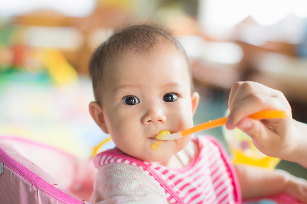 Learn what to look for when deciding if your baby is ready for solid foods.