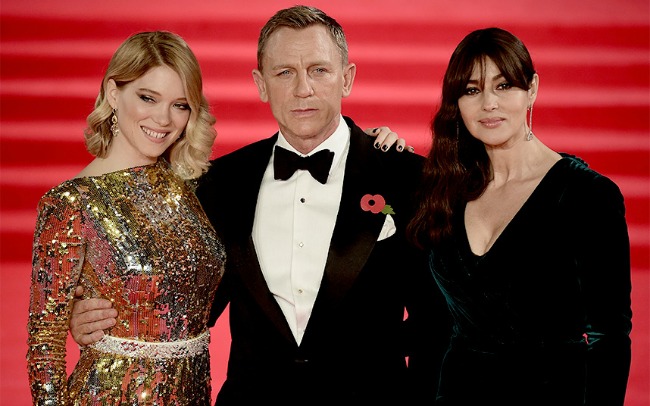 Bond-with-girls-via-Telegraph.co_.uk_