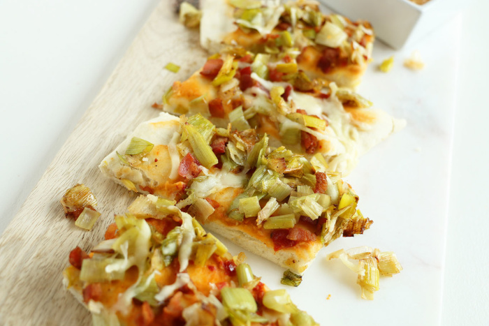 Sabra-hummus-flatbread-recipe-700x467 Sabra-hummus-flatbread-recipe-700x467