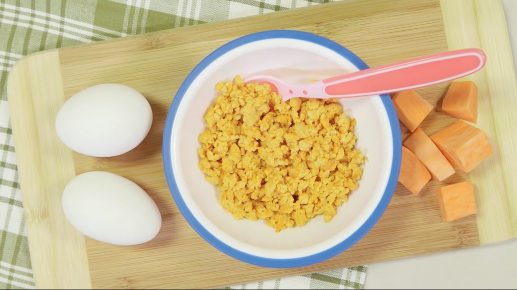 Make Your Own Baby Food: Simple Sweet Potato Scramble A vitamin-rich and flavourful recipe to feed your baby who is just starting to eat solids.