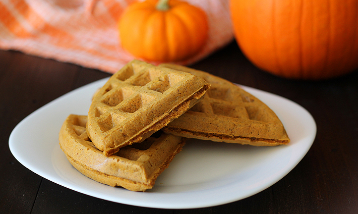 vegan-gluten-free-pumpkin-spice-waffles