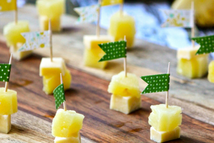 Cheese-and-Pineapple-910x610