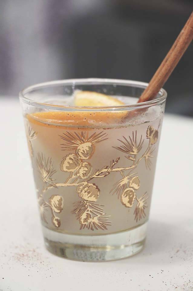 spiced-orange-fizz-holiday-drink spiced-orange-fizz-holiday-drink