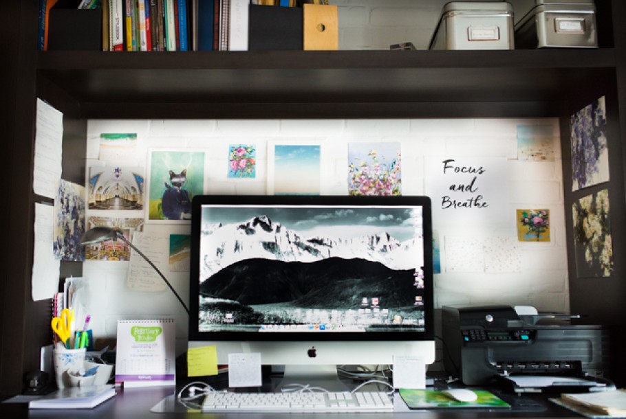 Desk-1-910x610 Desk-1-910x610