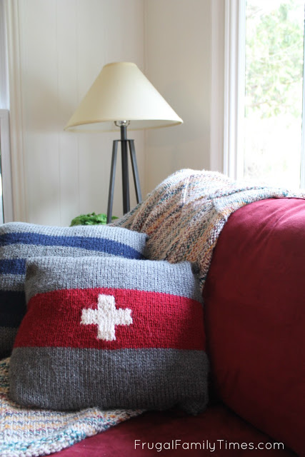 Swiss2BArmy2BCamp2BBlanket2BKnit2BPillow Swiss2BArmy2BCamp2BBlanket2BKnit2BPillow