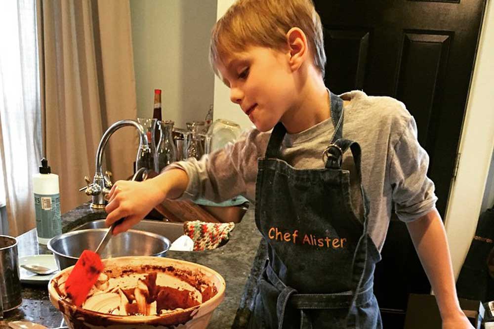 baking-with-kids-for-the-greater-good-main_1000