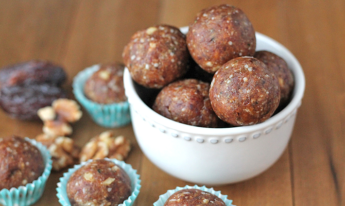 walnut-coconut-hemp-bites