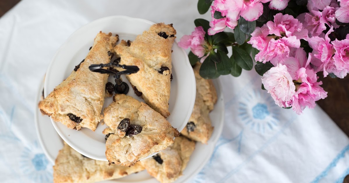 Butter Cream Scones with Raisins SavvyMom