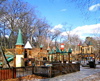 childrensplaygroundinwinter