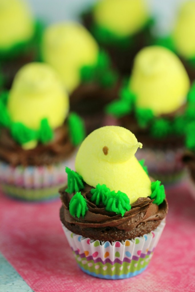 mini-peeps-cupcakes-2