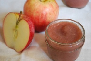 Easy Homemade Applesauce Recipe - SavvyMom
