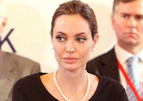 FFN_Jolie_Angelina_CHP_041113_51065531