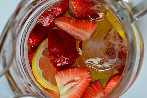 How_to_Make_the_Best_Summer_Sangria_Ever