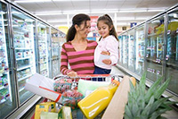 RBCMom_and_Daughter_Grocery_Shopping