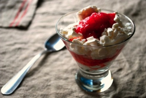 Rhubarb_Eton_Mess