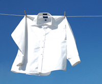 SE_Aug18_Sunlight_imageoftopicshirtonclothesline