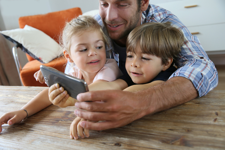 Your-Kids-Want-You-To-Step-Away-From-The-Screen Your-Kids-Want-You-To-Step-Away-From-The-Screen