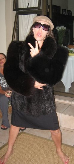 leigh-partying-mink leigh-partying-mink