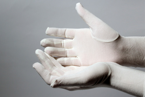 the_eczema_company_Bamboo_Eczema_Gloves_