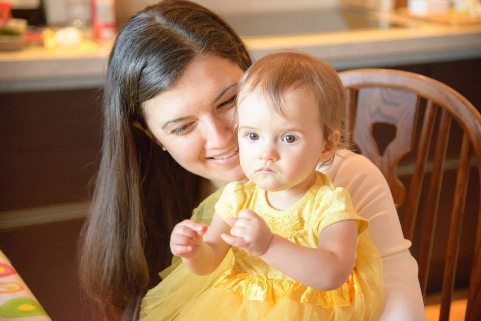 Siennas-first-birthday-party-mom-and-daughter