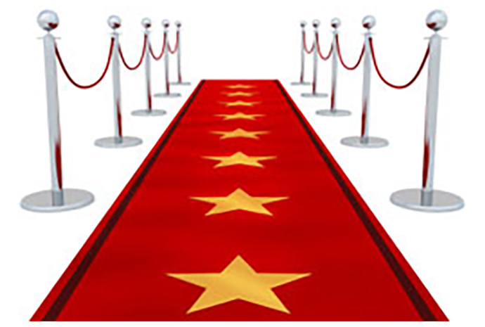 Hit the red carpet in style with these sensational Hollywood-themed party games.
