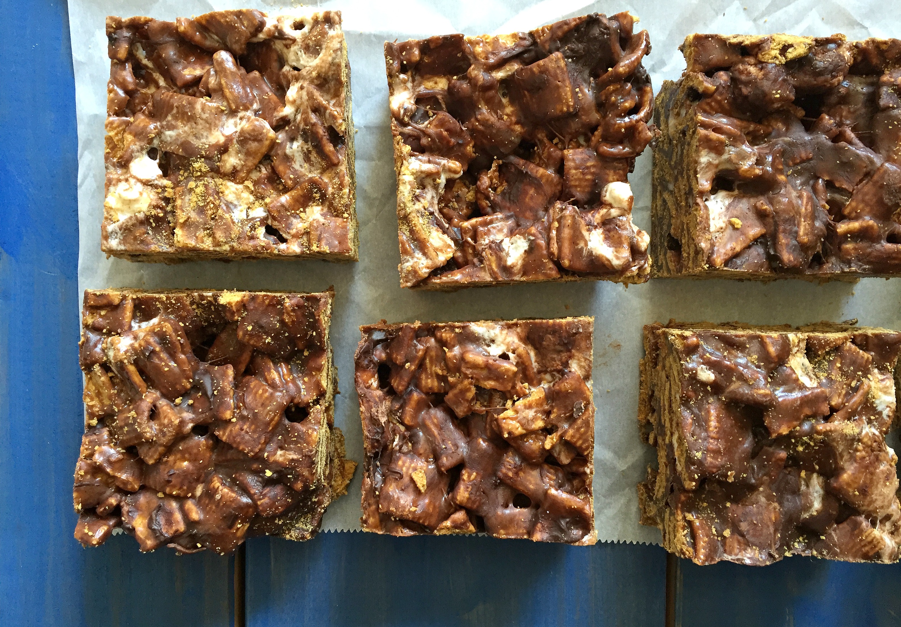 Recipe: No-Bake S’mores Squares - SavvyMom