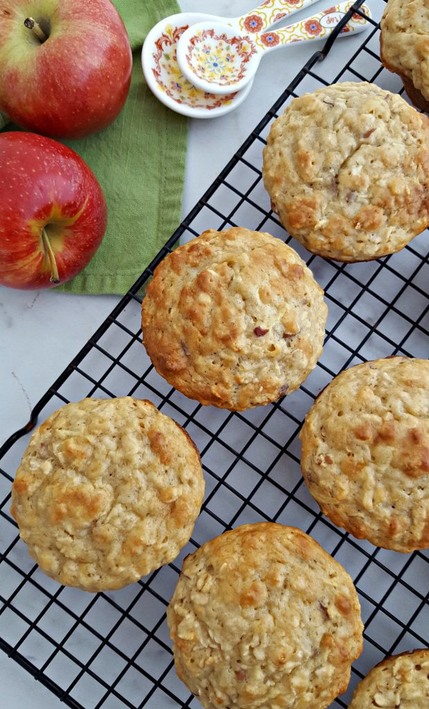 appleoatmealmuffins_final2