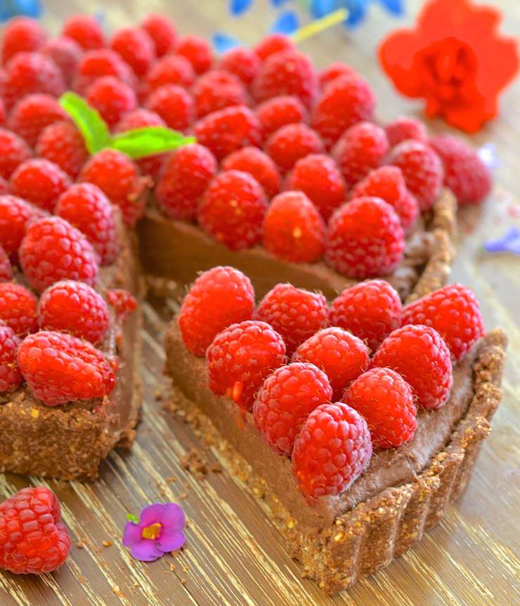 healthy-raspberry-chocolate-fidge-tart-9 copy 2