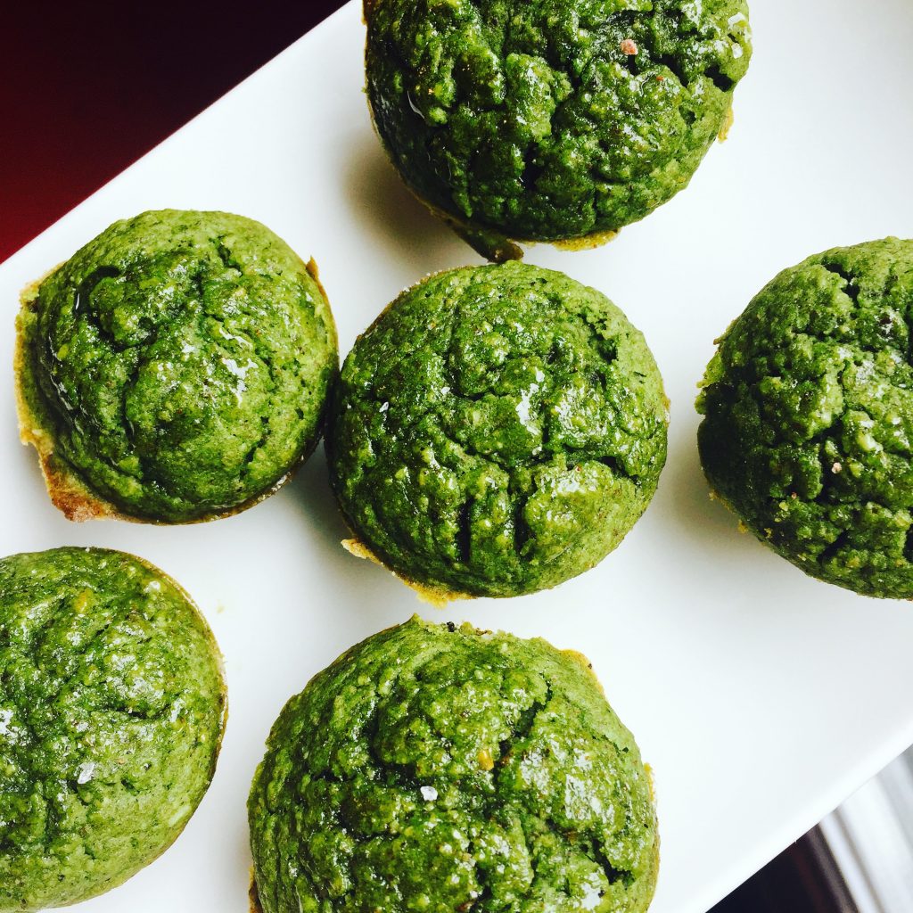 healthy spinach muffins