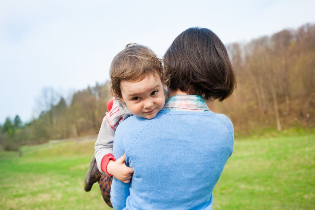 babies carry left side right brain