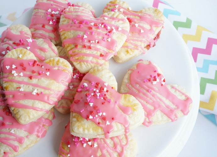 Valentine Heart strawberry pop tarts