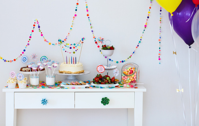 9 Tips For Throwing A Kid S Birthday Party On Budget Savvymom - Outdoor Party Decorating Ideas On A Budget