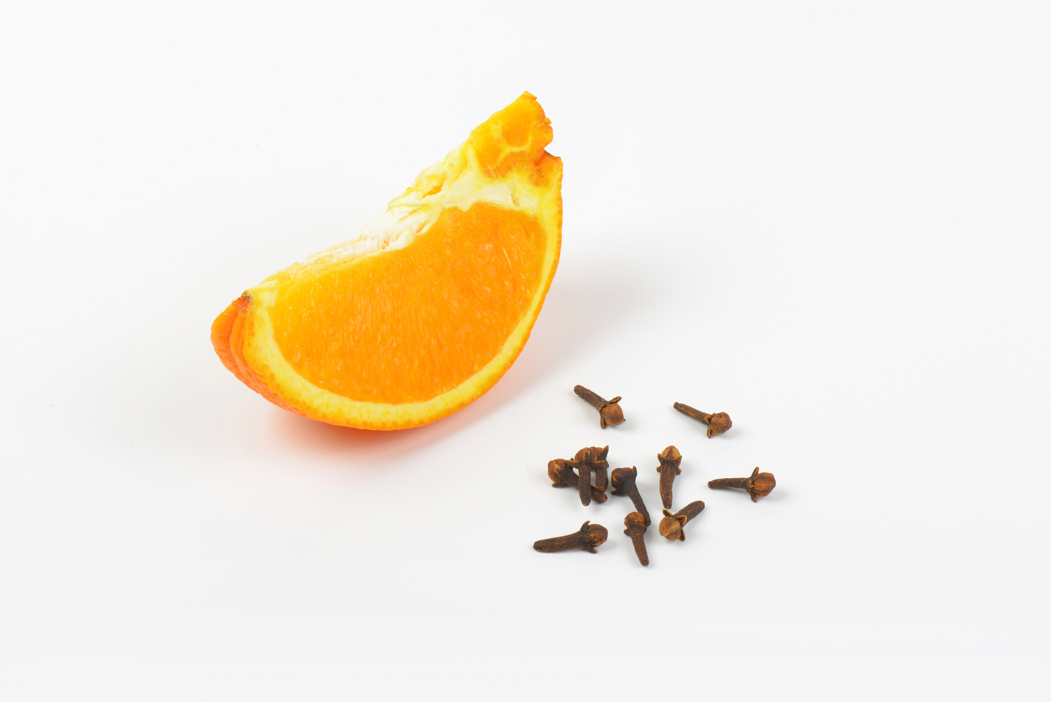 DIY All Natural Air Freshener with Oranges and Cloves SavvyMom