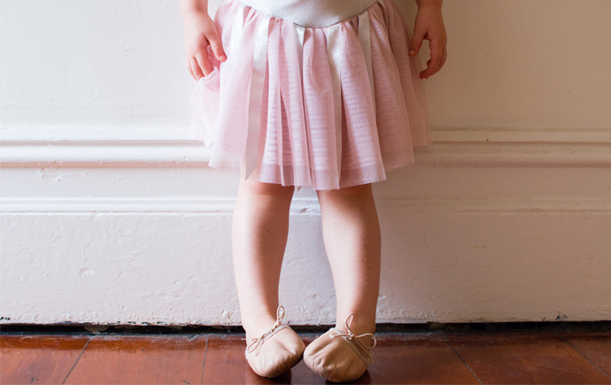 boys and girls ballet class