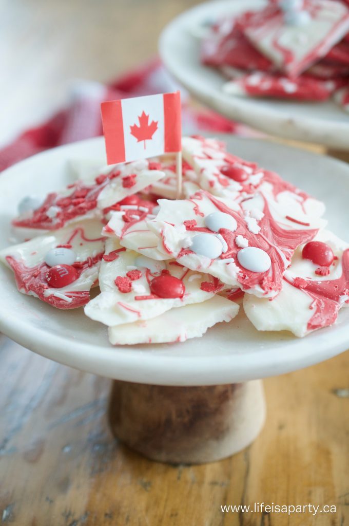 canada-day-chocolate-bark 2