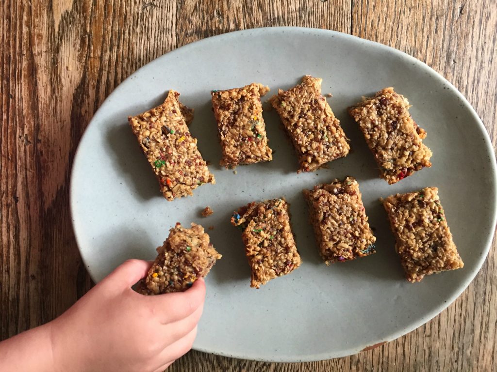 Quinoa Peanut Butter Protein Bars Recipe - SavvyMom