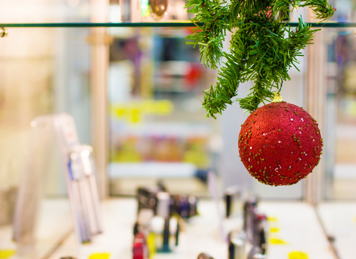 Drop Off the Kids and Shop, Thanks to These Two Locations - SavvyMom
