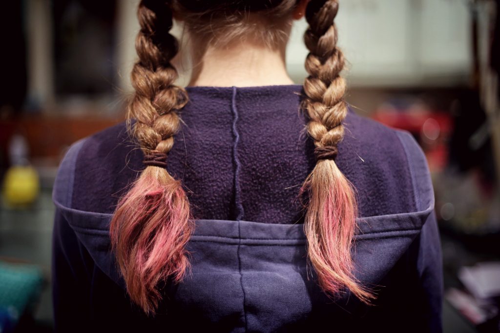 StockSnap_16G87Z1MS1 stop dying your hair