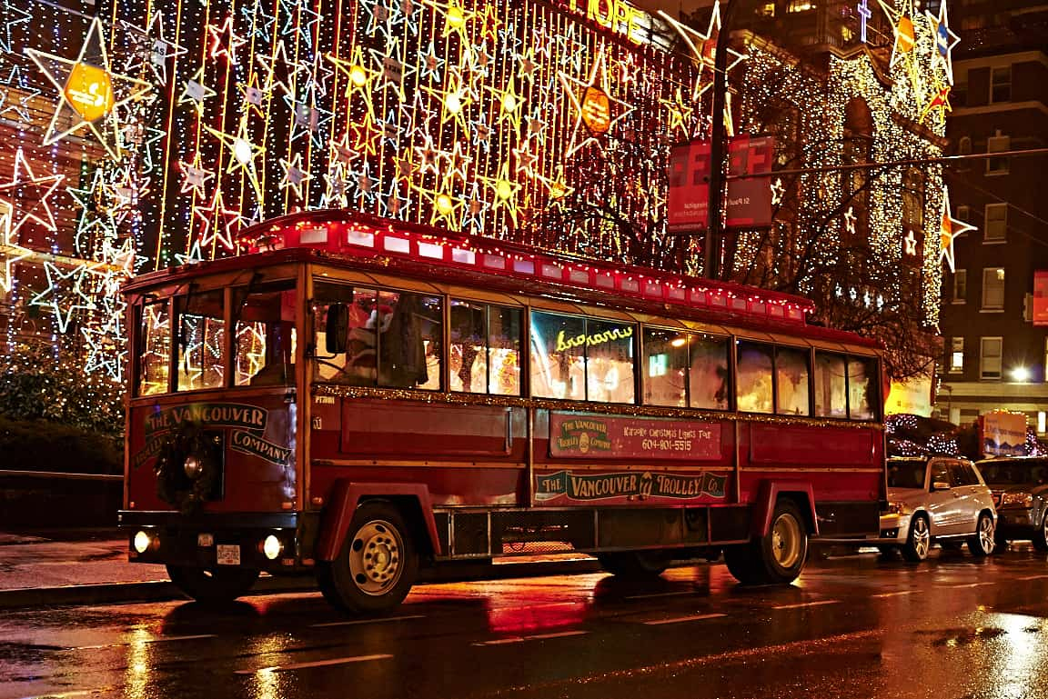 trolley tour christmas lights