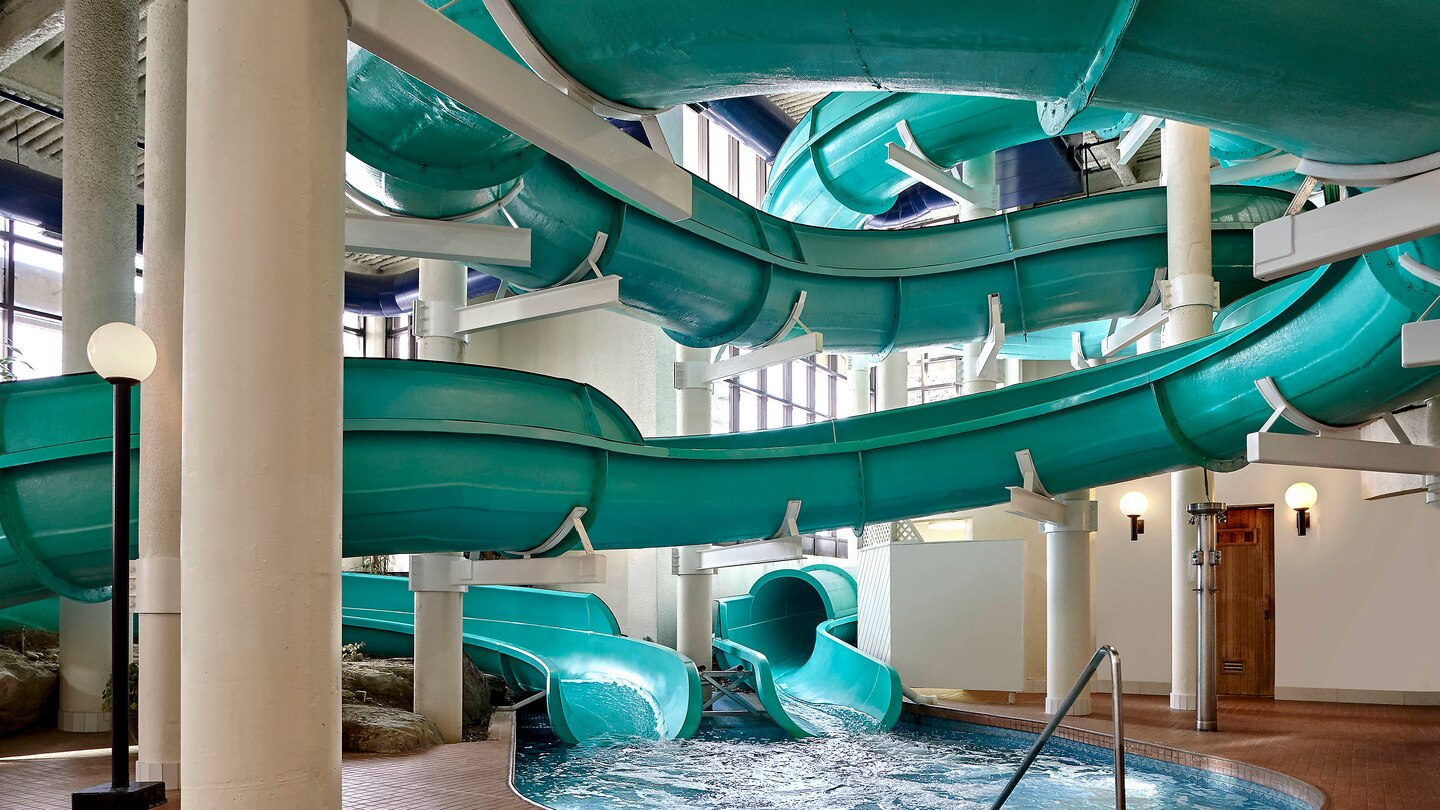 Best Family-Friendly Calgary Hotels - SavvyMom