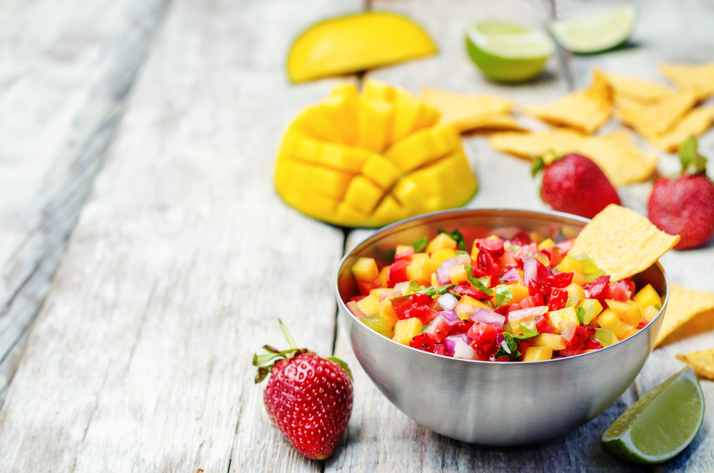 recipe_mango_strawberry_salsa