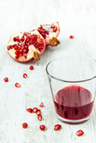 3 ways to eat pomegranate juice