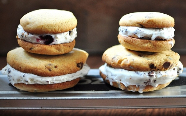 8 drool-worthy ice cream sandwiches, chocolate cherry ice cream sandwiches