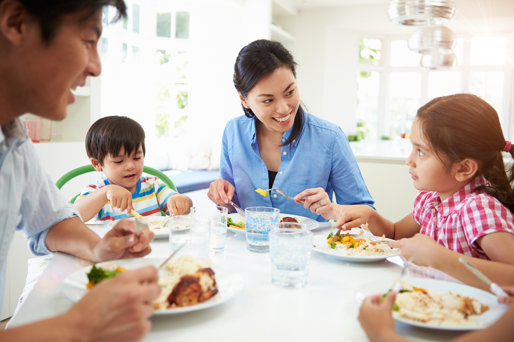 11 Family Dinner Conversation Starters - SavvyMom