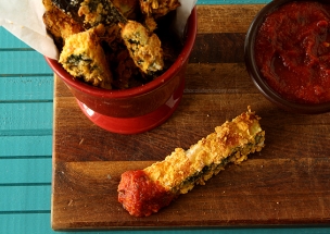 bake ratatouille fries with spicy tomato dip