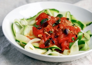 zucchini noodles with marinara sauce