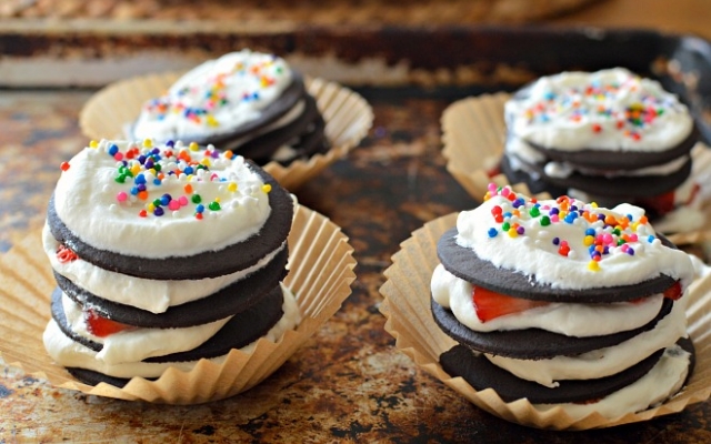 Mini Ice Box Cupcakes with Sprinkles