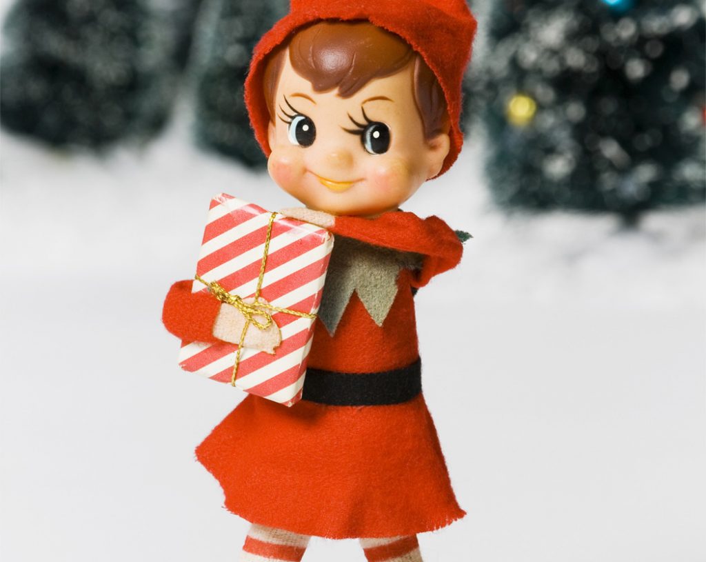 24 Elf on the Shelf Ideas - SavvyMom